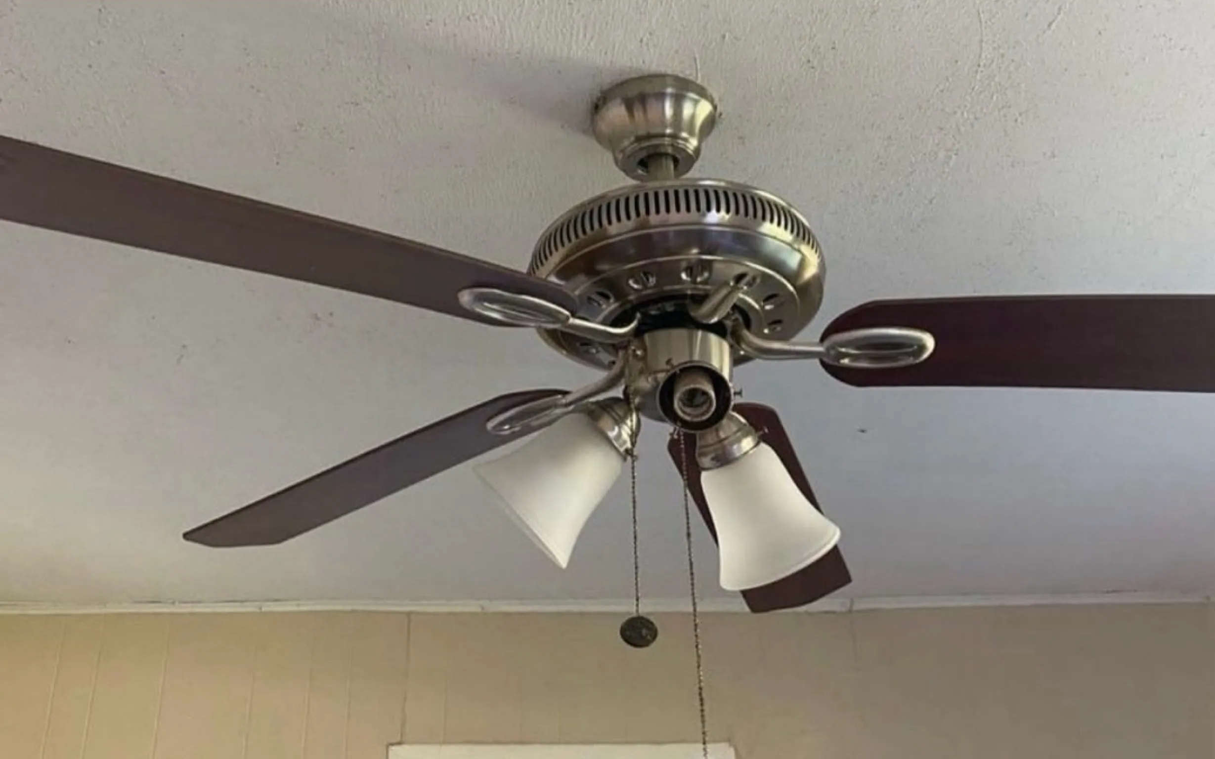 Ceiling fan blades after cleaning
